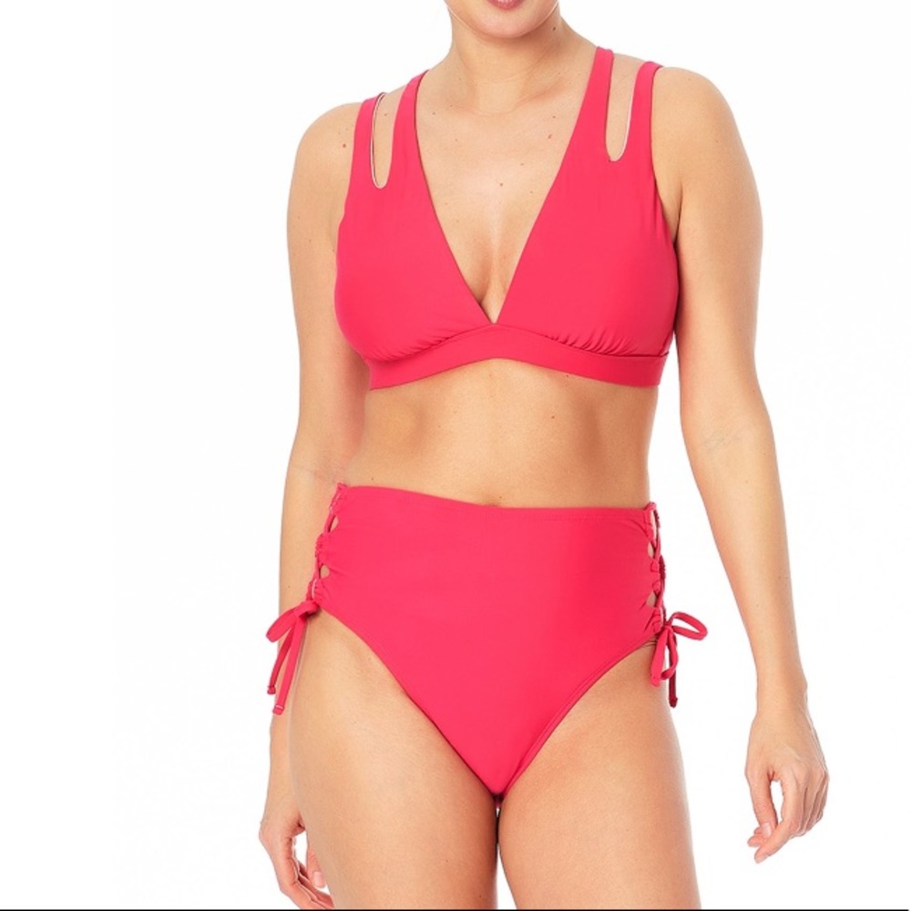💖Time‎ and Tru Cutout Side Swim Bottoms💖